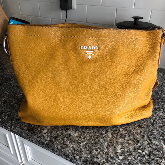 PRADA 💛👜 Auth Vitello Daino Yellow Leather Hobo - Picture 1 of 8